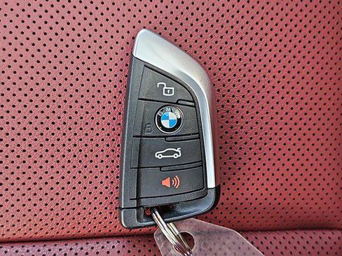Used 2024 BMW X3 sDrive30i w/ Convenience Package image 37