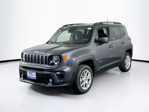 Used 2022 Jeep Renegade Latitude AWD/4WD image 1