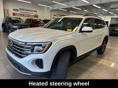 Used 2024 Volkswagen Atlas SE AWD/4WD image 14