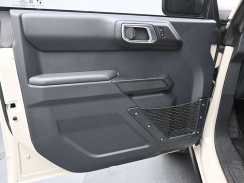 New 2025 Ford Bronco Badlands image 13