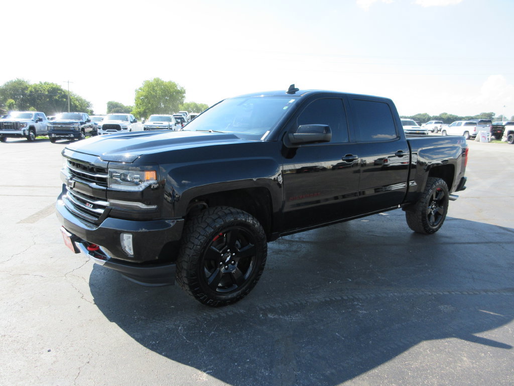 Used 2018 Chevrolet Silverado 1500 LTZ Z71 w/ Redline Edition AWD/4WD image 10