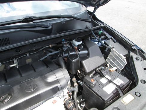 Used 2012 Toyota RAV4 4WD w/ Upgrade Value Pkg image 35