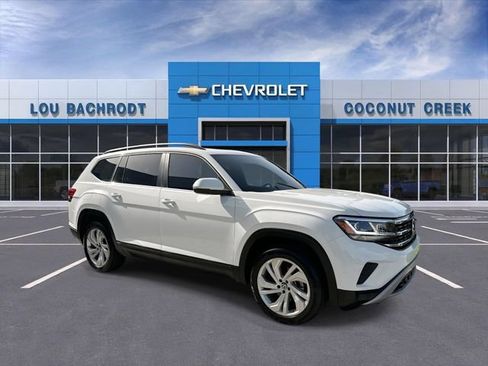 Used 2022 Volkswagen Atlas SE FWD image 2