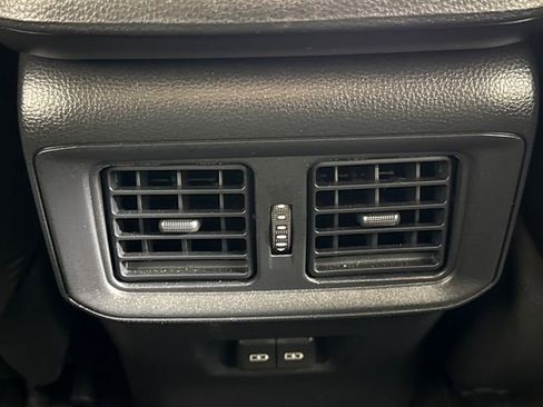 Used 2025 Toyota RAV4 XLE image 26