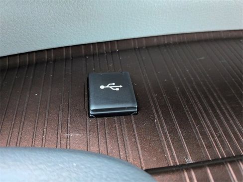 Certified 2024 Toyota Sienna LE image 24