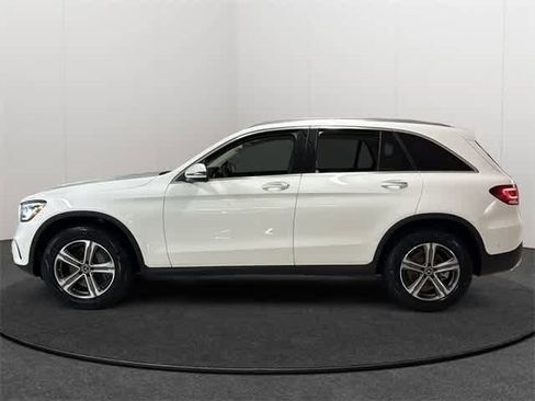 Used 2021 Mercedes-Benz GLC 300 4MATIC image 3