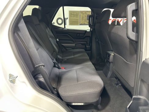 Used 2025 Toyota 4Runner SR5 image 15