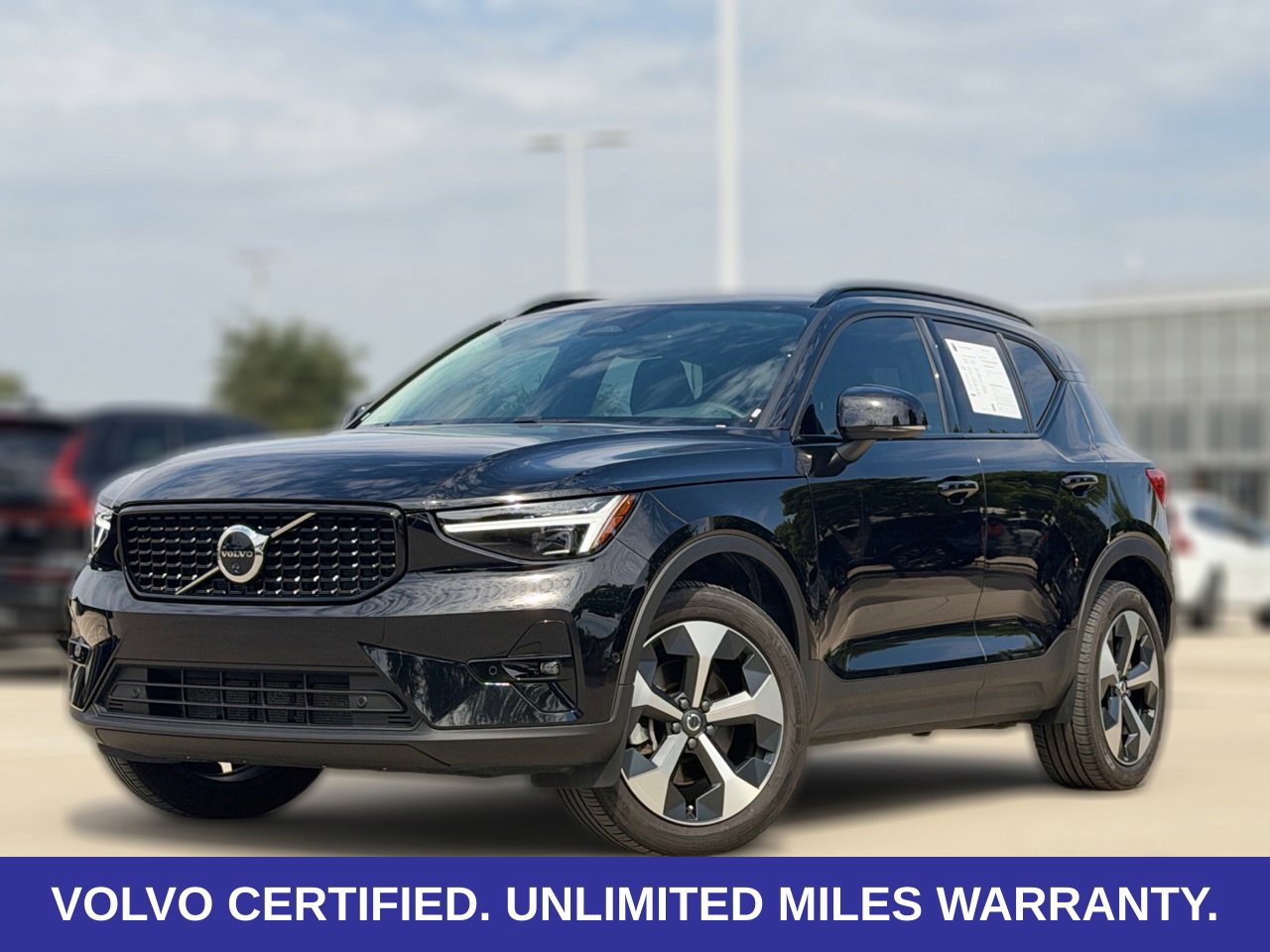 Certified 2026 Volvo XC40 B5 Plus AWD/4WD image 9