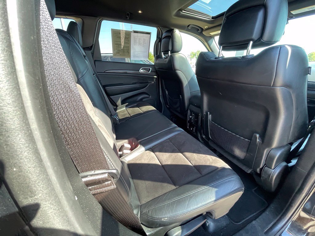 Used 2020 Jeep Grand Cherokee Altitude AWD/4WD image 23