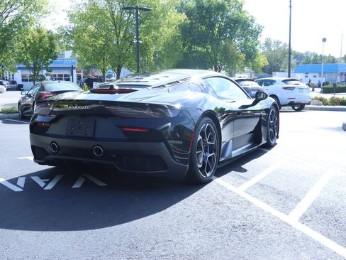 Used 2023 Maserati MC20 Coupe image 7