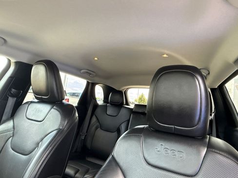 Used 2020 Jeep Cherokee Limited AWD/4WD image 21