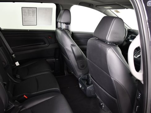 Certified 2024 Honda Odyssey EX-L image 42