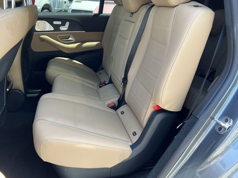 New 2026 Mercedes-Benz GLS 580 4MATIC image 30