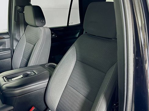 Used 2023 GMC Yukon SLE w/ Gmc Pro Safety Plus Package image 20