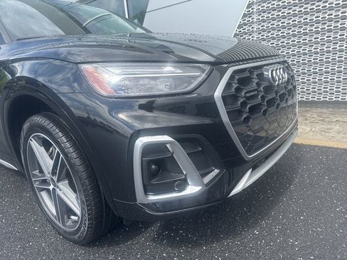 Certified 2024 Audi Q5 e Premium Plus AWD/4WD image 8