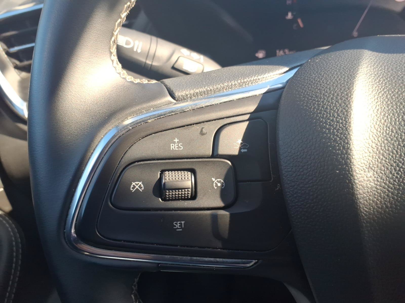 Used 2025 Buick Encore GX Preferred AWD/4WD image 23