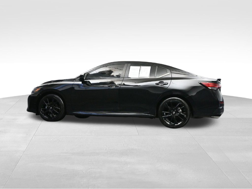 Used 2025 Nissan Sentra SR w/ Midnight Edition FWD image 23
