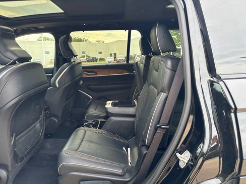 Used 2021 Jeep Grand Cherokee L Summit AWD/4WD image 20