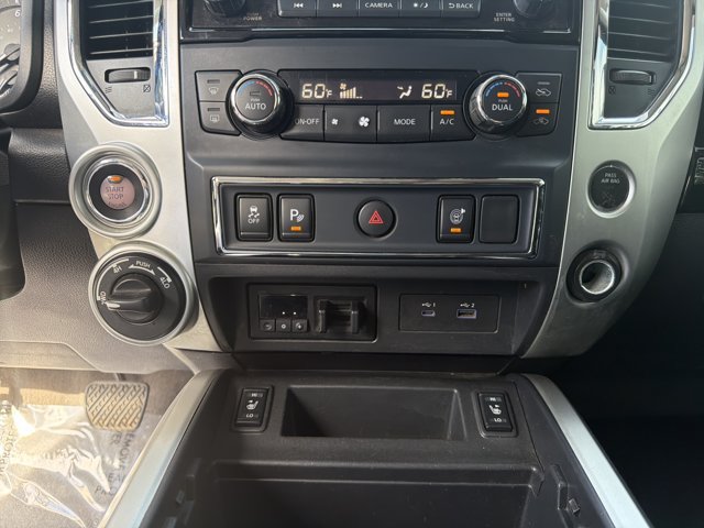 Used 2021 Nissan Titan SV w/ SV Convenience Package AWD/4WD image 31