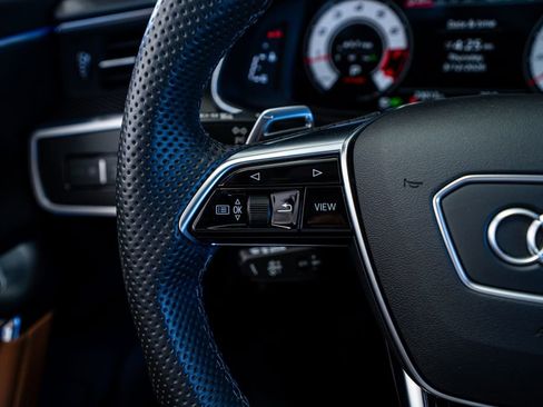 Used 2024 Audi RS 6 performance image 41