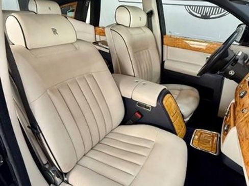 Used 2009 Rolls-Royce Phantom Sedan RWD image 18