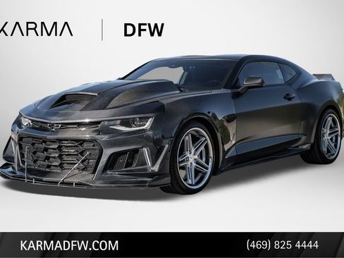 Used 2019 Chevrolet Camaro ZL1 RWD image 1