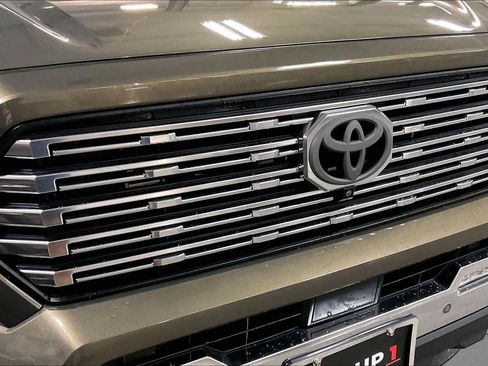 Used 2024 Toyota Tacoma Limited w/ Limited Package (LT) AWD/4WD image 30