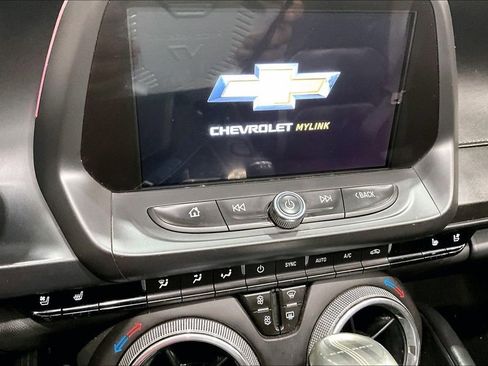 Used 2017 Chevrolet Camaro SS image 6