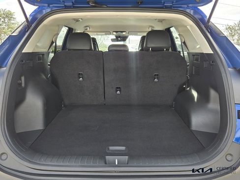 Certified 2025 Kia Sportage EX image 15