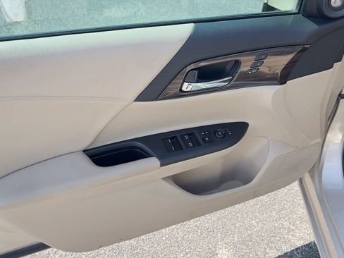 Used 2016 Honda Accord EX-L image 15