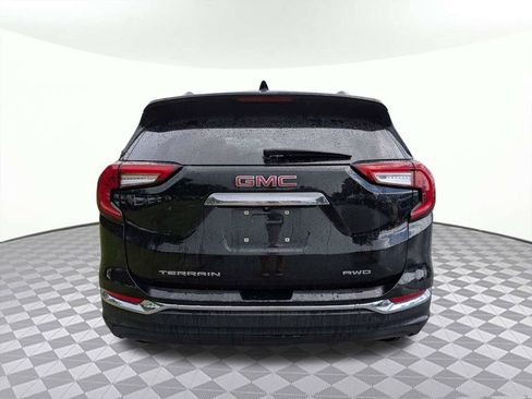 Used 2024 GMC Terrain SLT AWD/4WD image 4