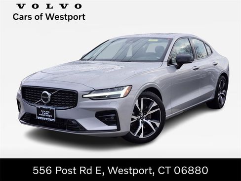 Certified 2025 Volvo S60 B5 Core image 1