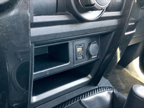 Used 2018 Toyota 4Runner TRD Off-Road Premium AWD/4WD image 28