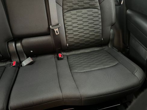 Used 2025 Nissan Pathfinder SV image 40