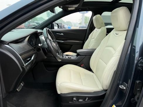 Used 2019 Cadillac XT4 Sport w/ Cold Weather Package AWD/4WD image 11