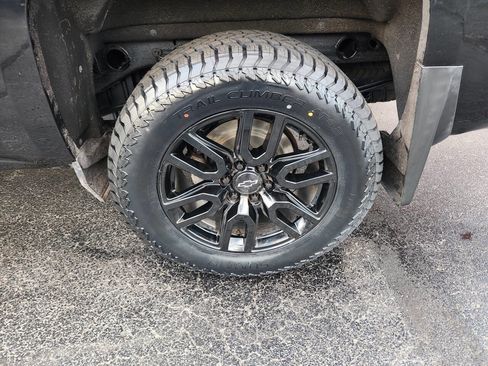 Used 2018 Chevrolet Silverado 1500 LT w/ All Star Edition image 11