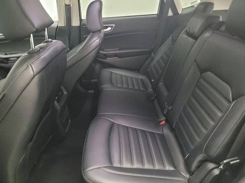 Used 2024 Ford Edge SEL image 18