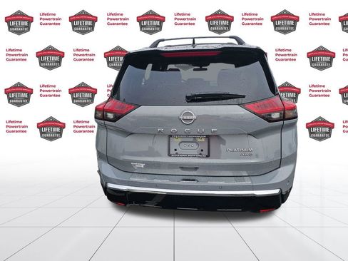 Used 2026 Nissan Rogue Platinum w/ Platinum Premium Package image 9