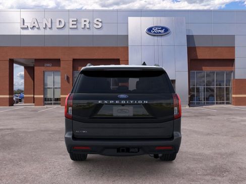 New 2026 Ford Expedition Active RWD image 5