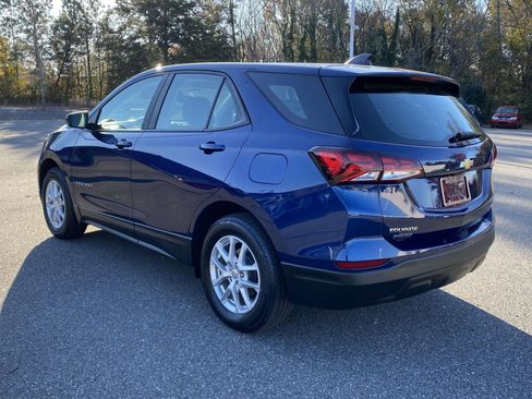 Used 2022 Chevrolet Equinox LS image 5