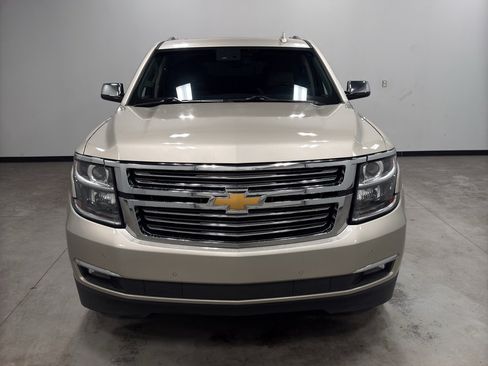 Used 2016 Chevrolet Suburban LTZ image 3