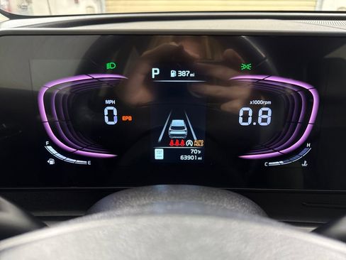 Used 2023 Kia Sportage EX image 13