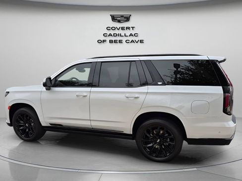 Used 2024 Cadillac Escalade Sport w/ LPO, ONYX Package image 6