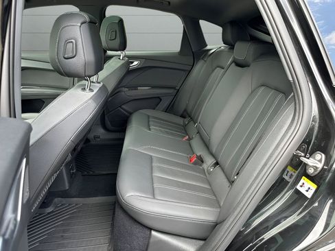 Used 2023 Audi Q4 e-tron Premium Plus w/ Premium Plus image 16