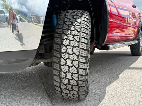 Used 2018 RAM 2500 Tradesman w/ Chrome Appearance Group AWD/4WD image 32