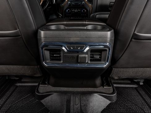 Used 2021 Chevrolet Silverado 1500 High Country w/ Technology Package image 32