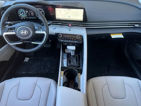New 2026 Hyundai Elantra Limited FWD image 13