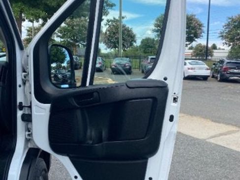 Used 2023 RAM ProMaster 2500 FWD image 13