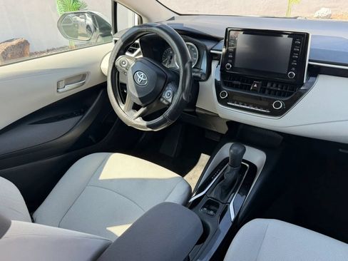 Used 2020 Toyota Corolla LE w/ Carpet Mat Package (TMS) FWD image 7