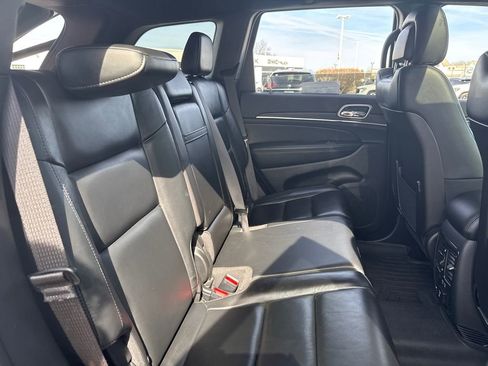 Used 2021 Jeep Grand Cherokee Limited image 38